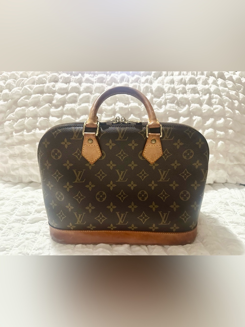 🔥 Auth Louis Vuitton Alma Monogram Canvas Top-Handle Bag - FREE SHIPPING 💰